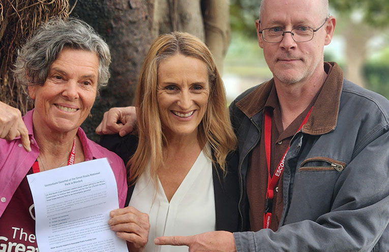 Businesses take their support of the GKNP to Parliament