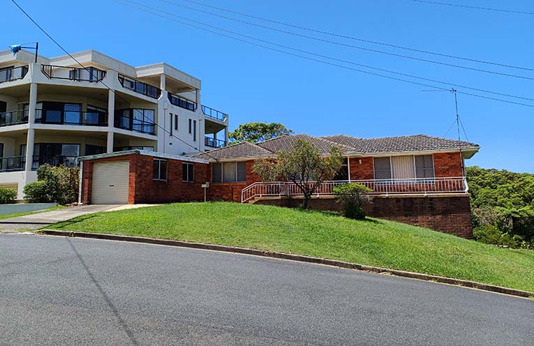 Council defers decision on new Land Disposal Policy