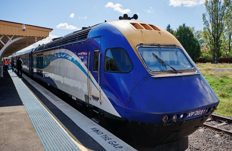 Regional train passes reinstated by NSW Government