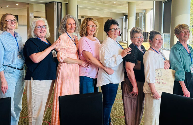 Ann Poynten, Leanne Boatfield, Lisa Daley, Raelene Squires, Maria Miles, Maria Summerville, Donna Cassin and teacher Gloria Gavenlock.