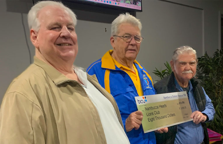 Nambucca District Volunteer Rescue Association makes big donation to service clubs