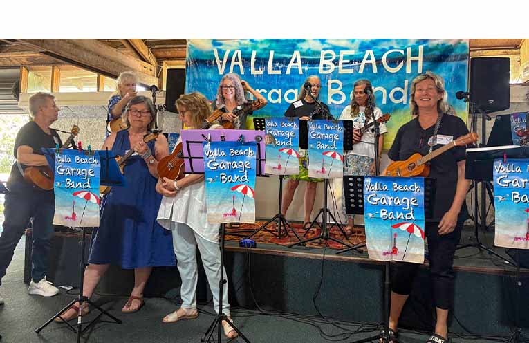 The Valla Beach Garage Band getting ready to perform at the Ukulele Camp and Beach Party. Photo: Kate Koch and Sandra Radke.