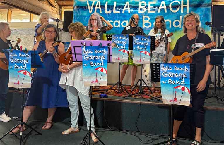 Valla Beach strums to life with joyful ukulele festival