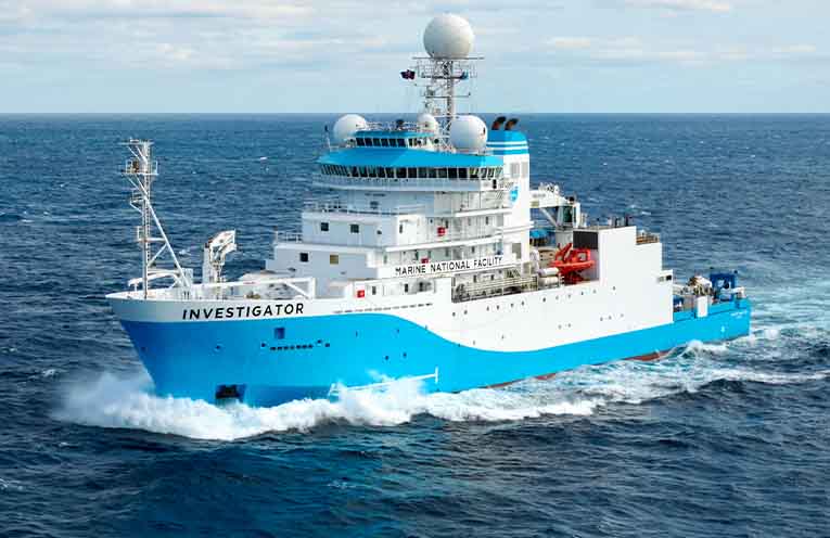 RV Investigator sparks interest during high-tech mission off the Nambucca Valley