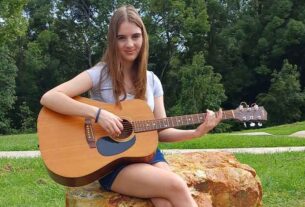 Violette’s in bloom for Open Streets Festival