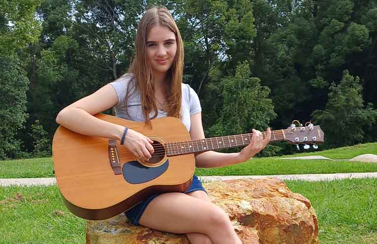 Violette’s in bloom for Open Streets Festival