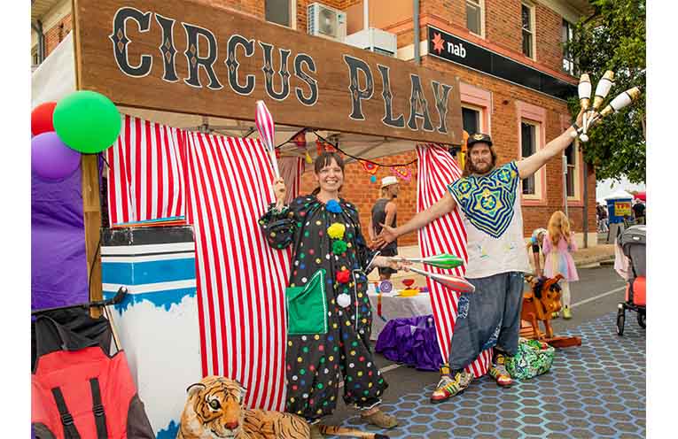 Bongo the Clown and Kaya Boom. Photo: Mick Birtles.