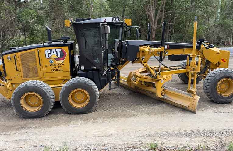 Council’s grading crew shifting focus to Taylors Arm Road