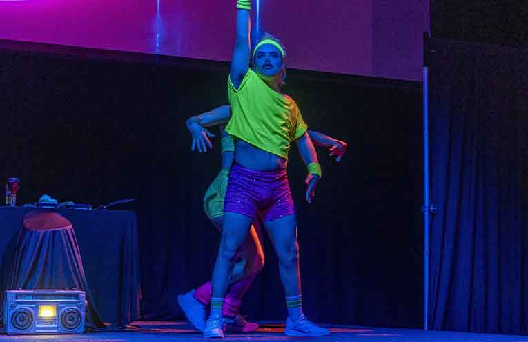 Bellingen’s Raji Renshaw tours with cabaret production