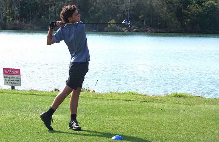 Wormo crushes the field to snatch Nambucca Monthly Medal