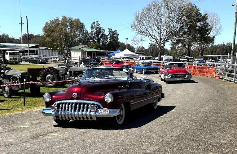 The Buick Car Club goes around the ring. Photo: Calissa Keough.