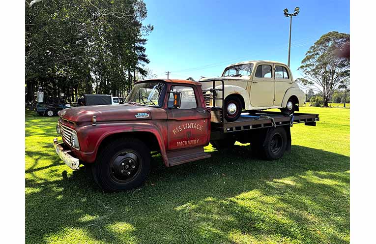 B&S Vintage Machinery with their 1963 F500 truck and a 1951 Vauxhall Velox. Photo: Calissa Keough.